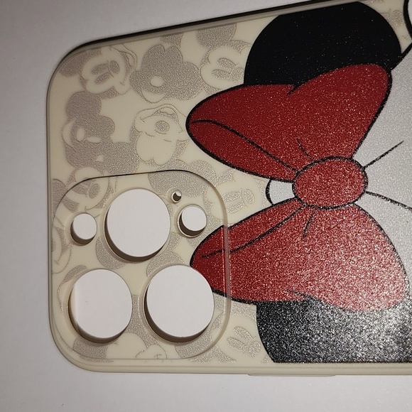 Brand new Apple IPhone 15 Pro Max Disney Minnie Mouse Silicone Phone case - Picture 2 of 6